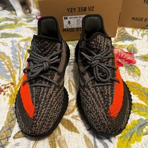 Yeezy Boost 350 V2, Carbel. Unisex size 8.